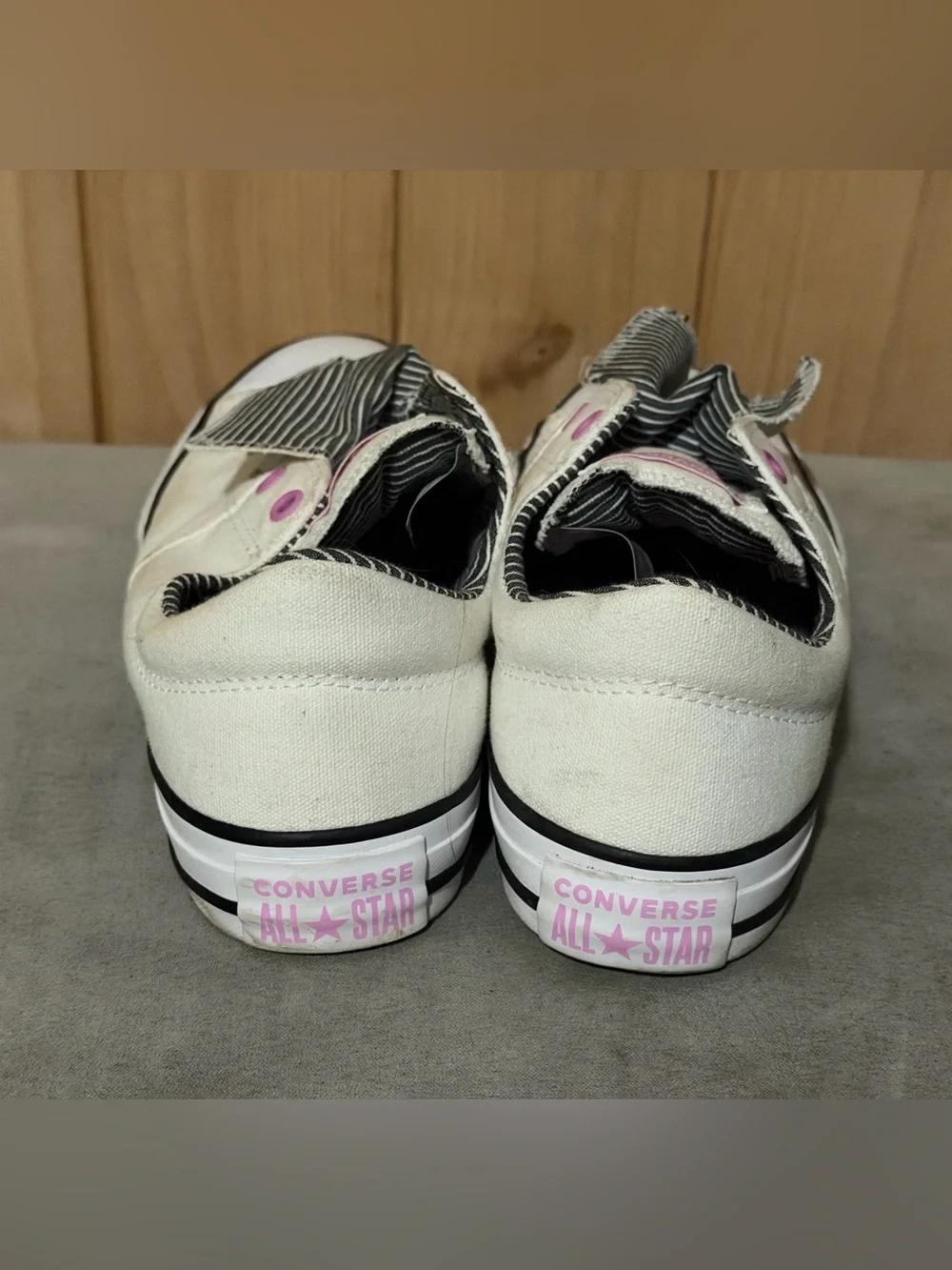 Converse Kids Low-Top Sneakers in White with Pink Eyelets